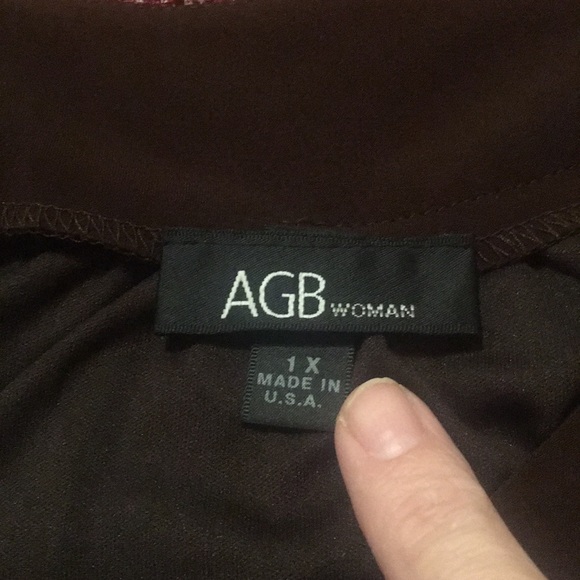 ❤️❤️NWOT UNIQUE, PRETTY & COLORFUL TANK TOP❤️❤️ - Picture 2 of 4